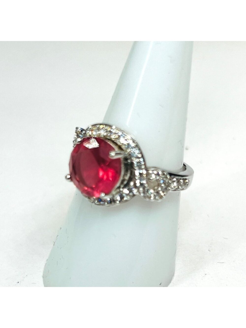 Pink Ring, NWOT, Size 7, pink stone, silver color band - Picture 3 of 8